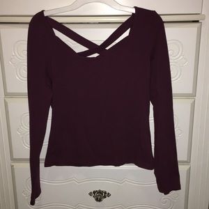 Crossed back cropped long sleeve